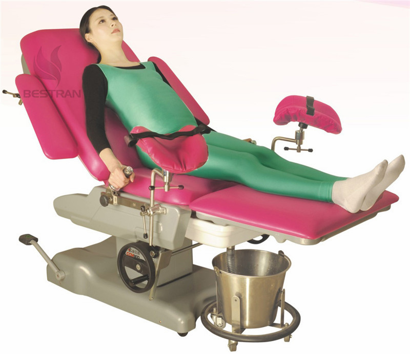 Manual Obstetric TableManual Obstetric Table Manufacturer & Supplier